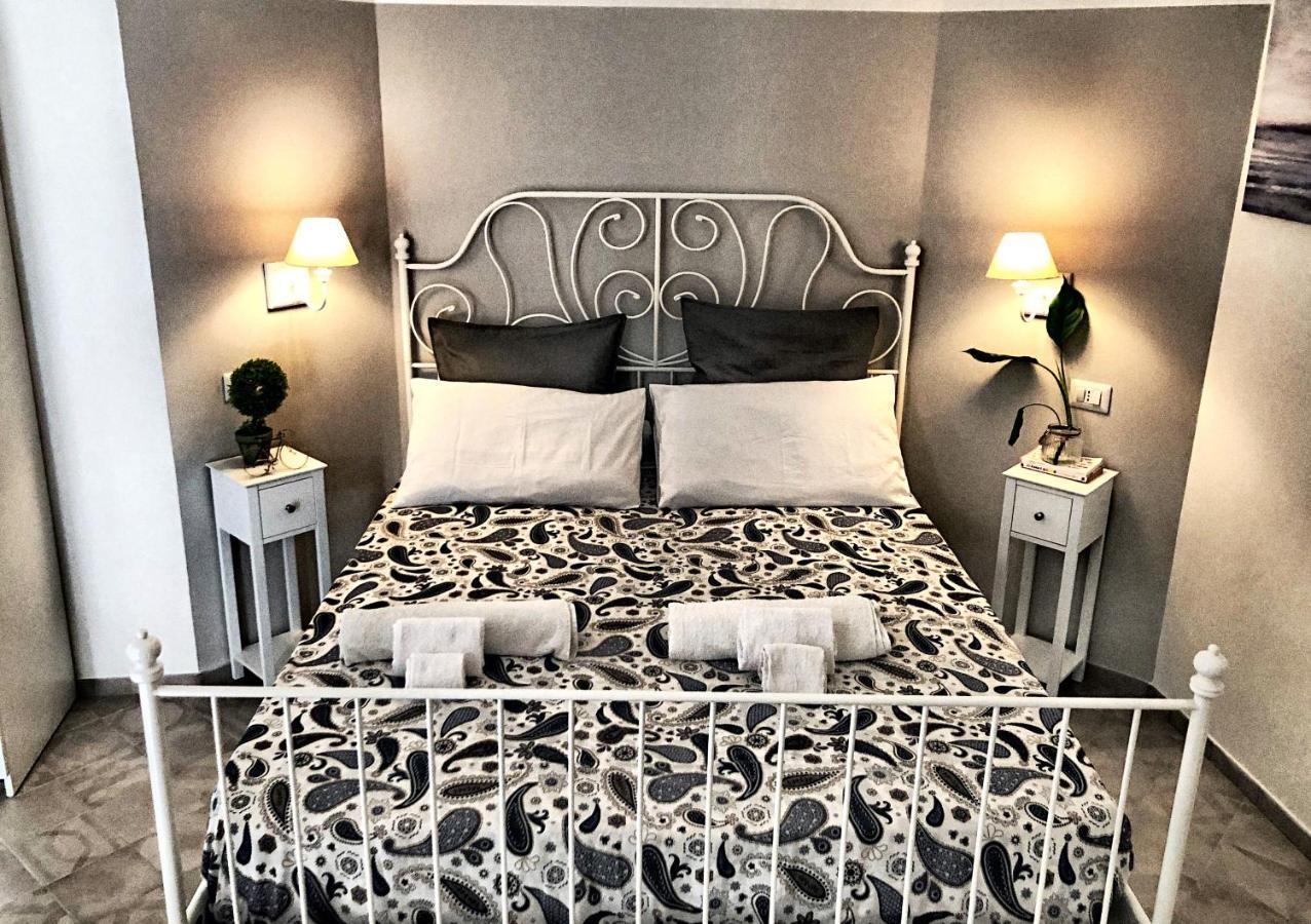 B&B Il Balconcino A Santa Chiara 나폴리 외부 사진
