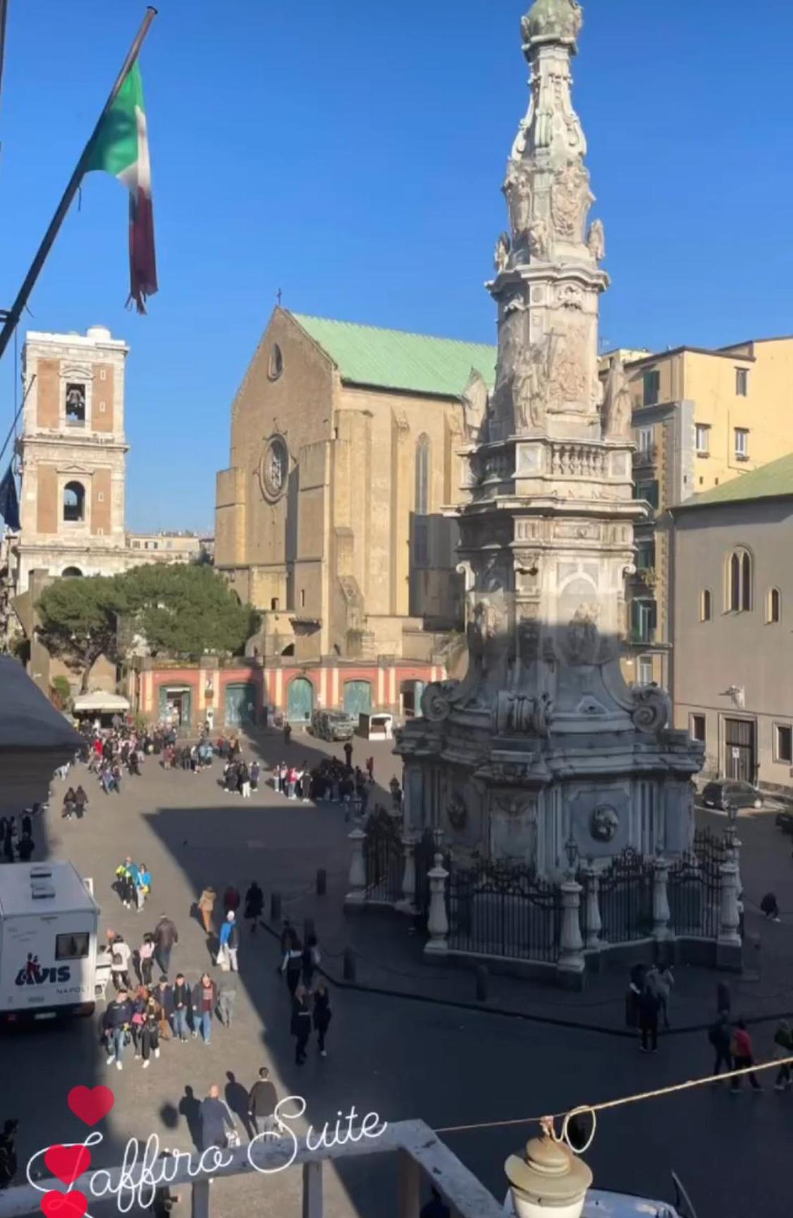 B&B Il Balconcino A Santa Chiara 나폴리 외부 사진
