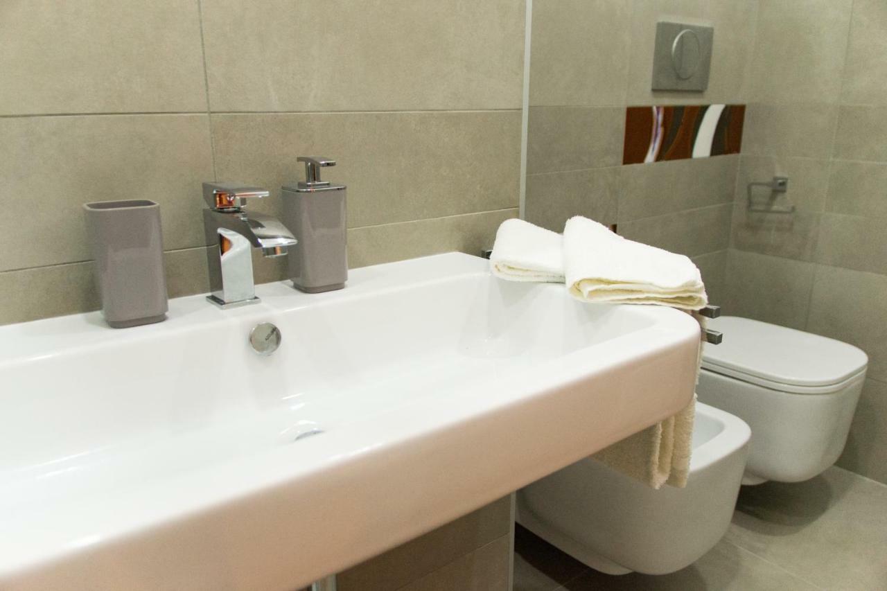 B&B Il Balconcino A Santa Chiara 나폴리 외부 사진