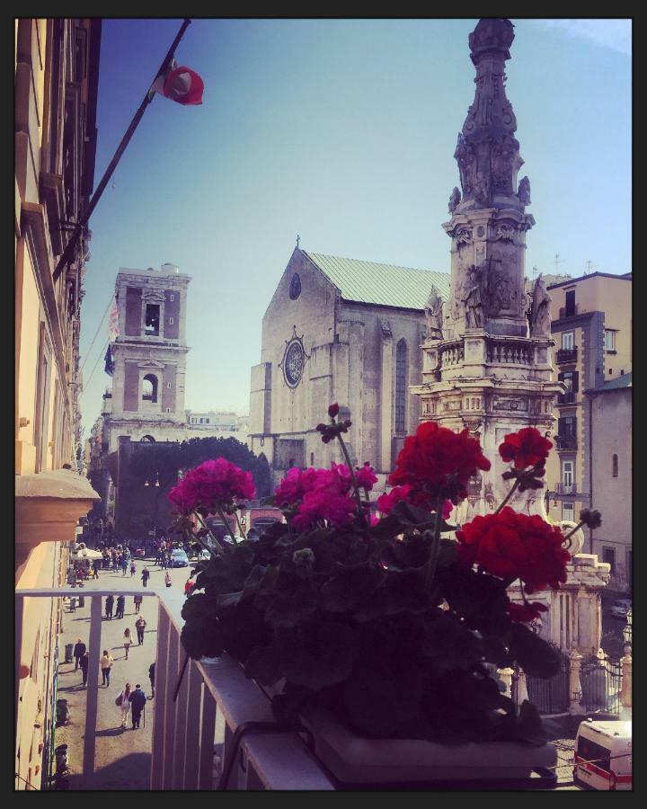 B&B Il Balconcino A Santa Chiara 나폴리 외부 사진